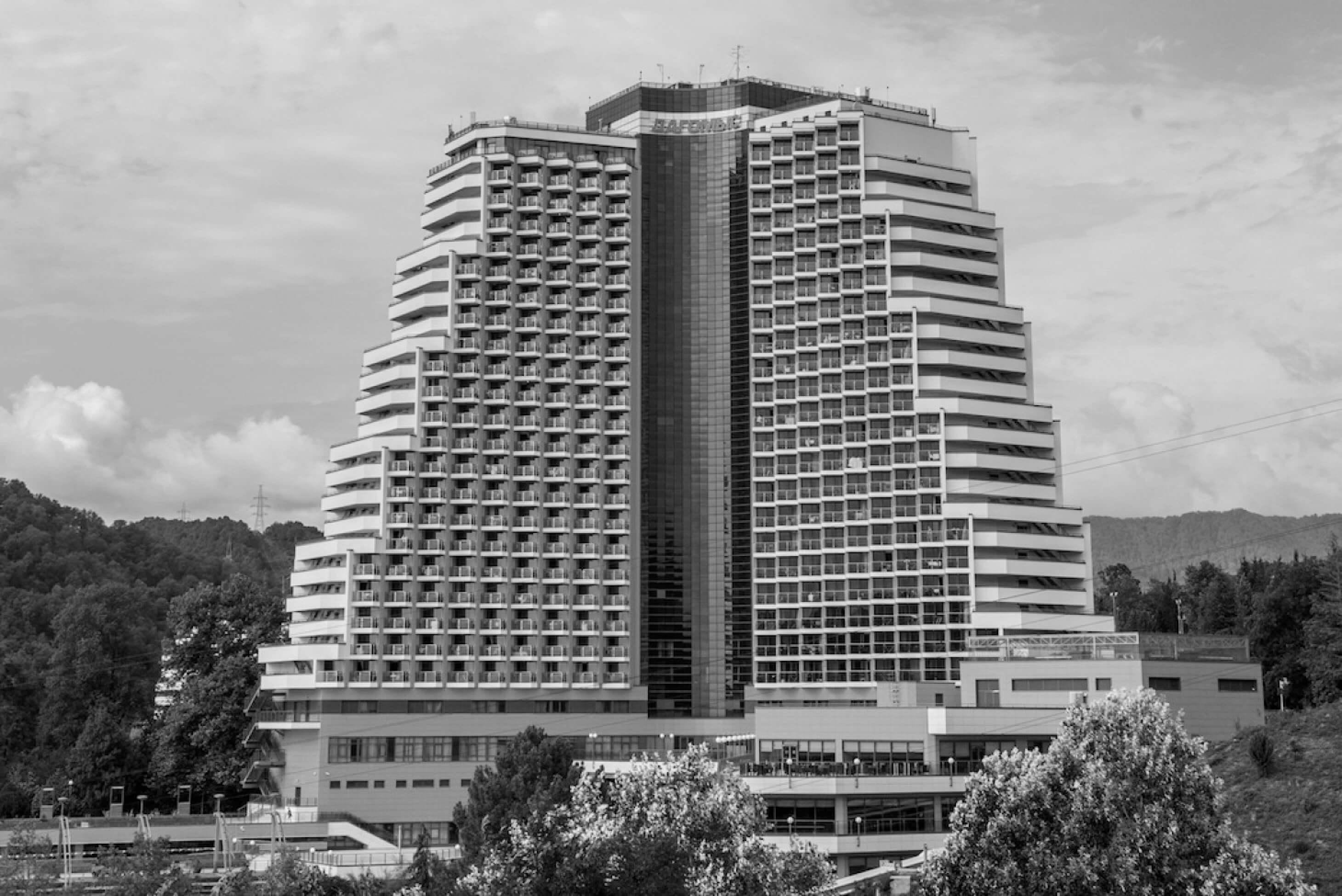 PGSCOM Усиление главных балок и стен, увеличение сейсмической устойчивости здания в целом Гостиничный комплекс Дагомыс